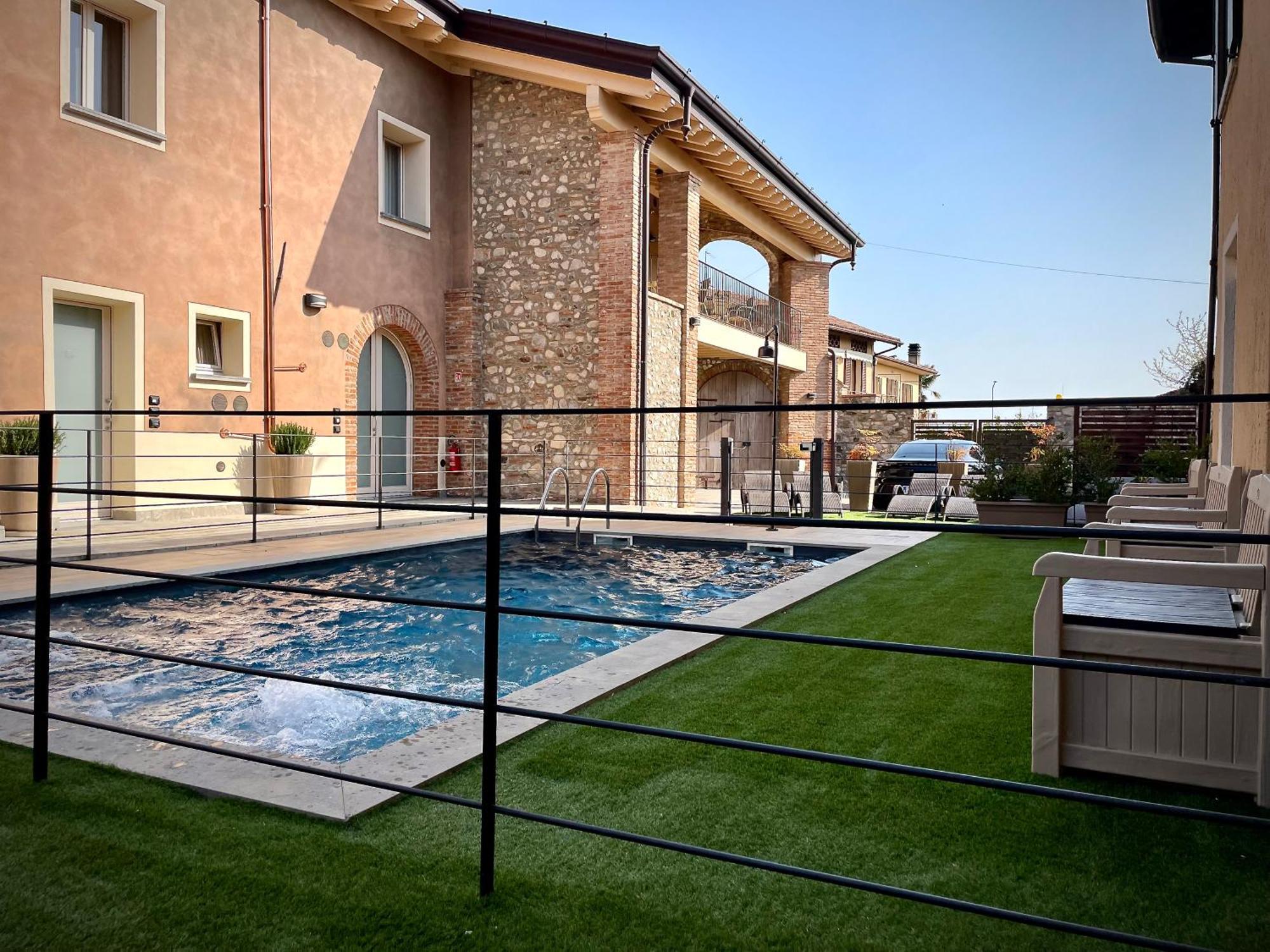 Villa Fontanelle Gardapartments 폴페나체 델 가르다 외부 사진