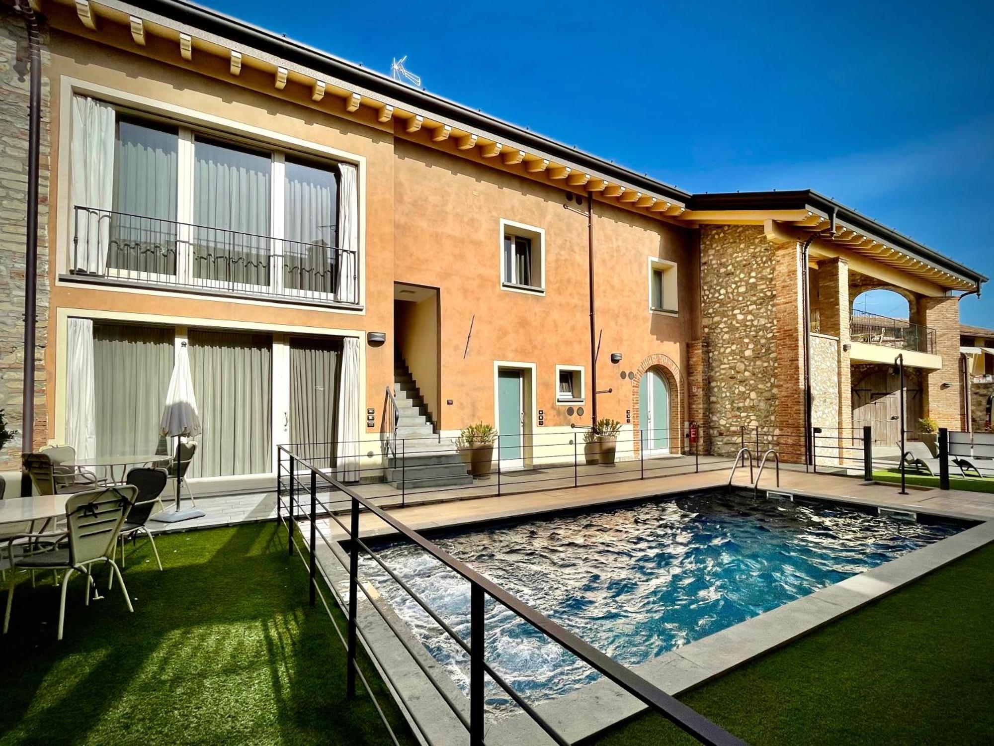 Villa Fontanelle Gardapartments 폴페나체 델 가르다 외부 사진