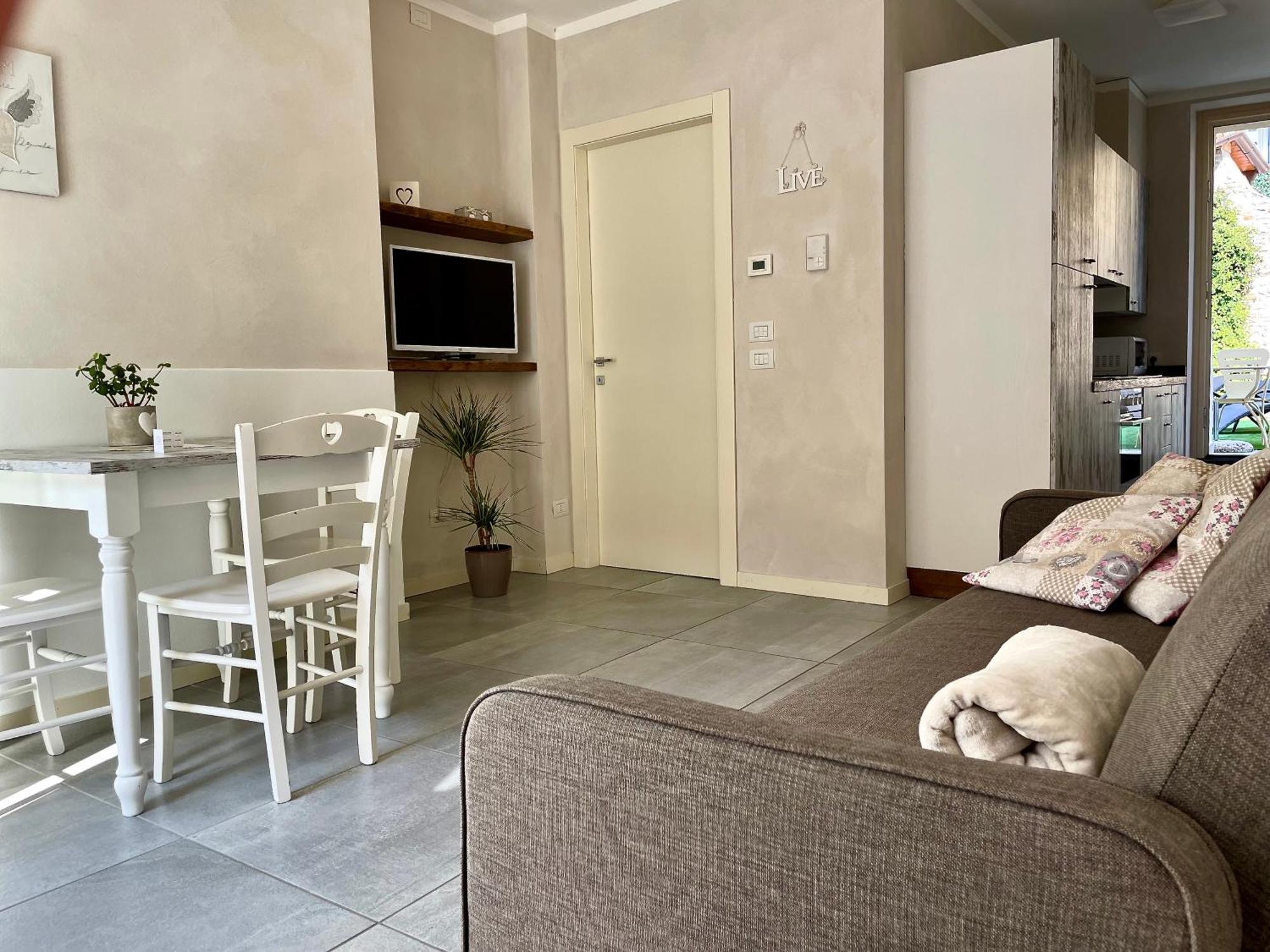 Villa Fontanelle Gardapartments 폴페나체 델 가르다 외부 사진