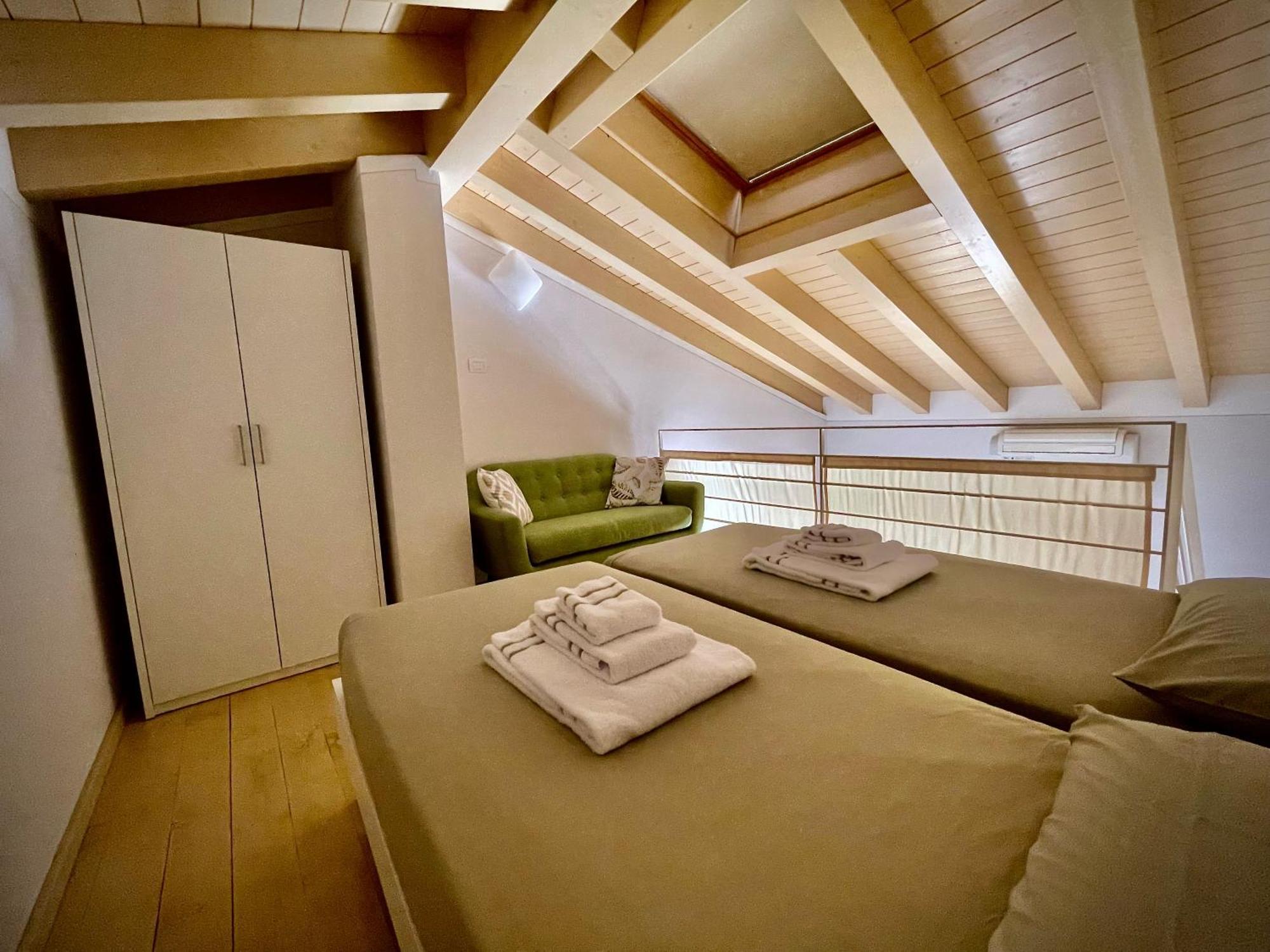Villa Fontanelle Gardapartments 폴페나체 델 가르다 외부 사진